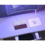 ⁦Glorious Large Gaming Mouse Pad for Desk - White Cloth Mousepad | 11"x13"⁩ - الصورة ⁦6⁩