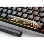 ⁦Ducky One 3 Classic Black/White SF 65% Red Switch⁩ - الصورة ⁦6⁩